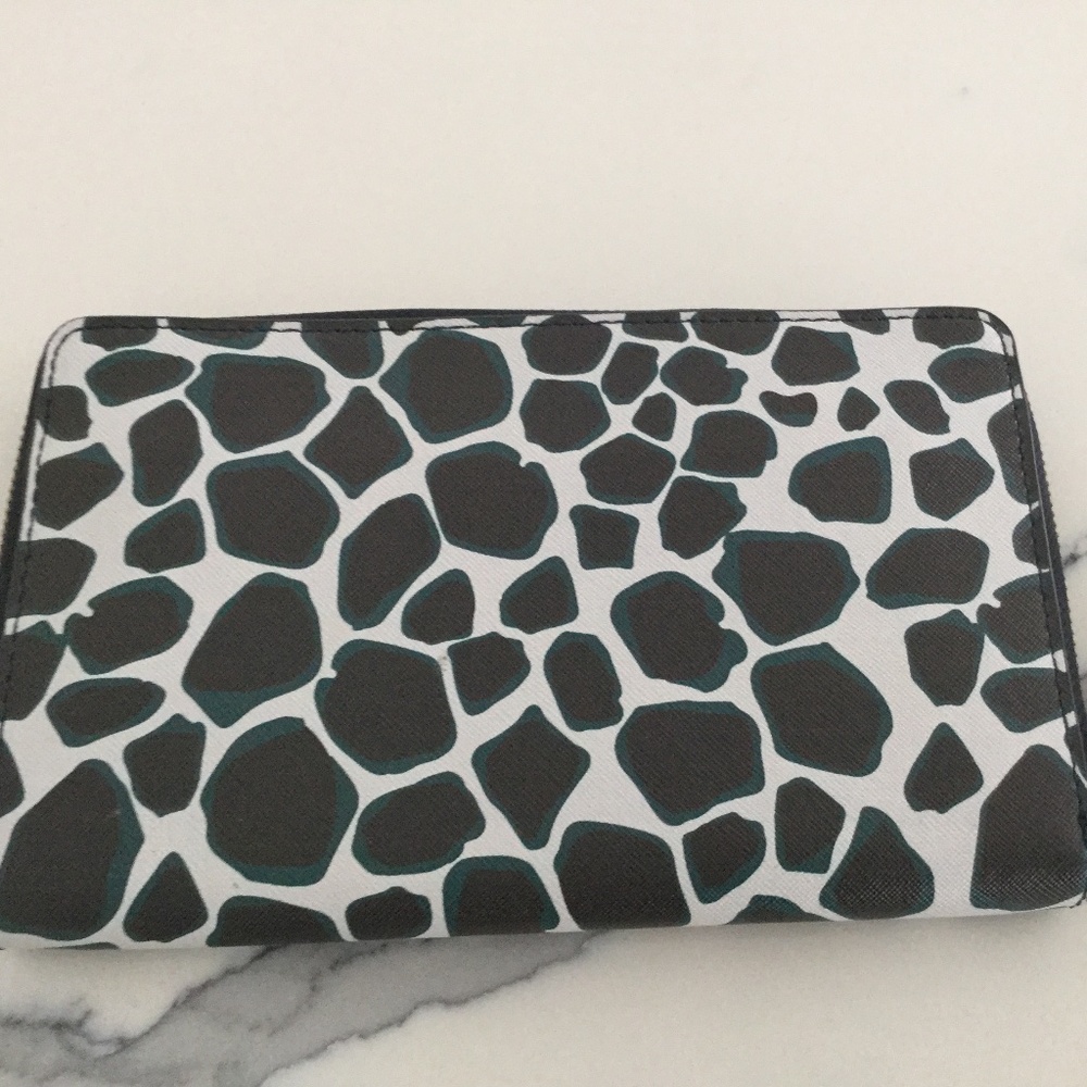 Anne Klein Wallet - Picture 2 of 5